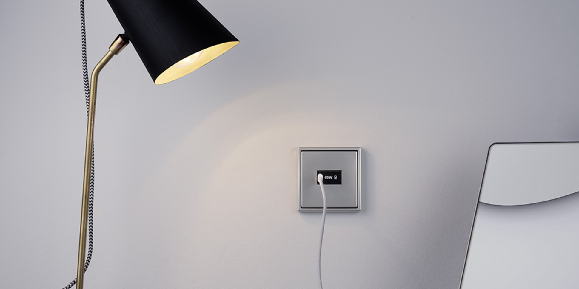 Ladegerät USB PD 60 bei N & B Haustechnik in Troisdorf